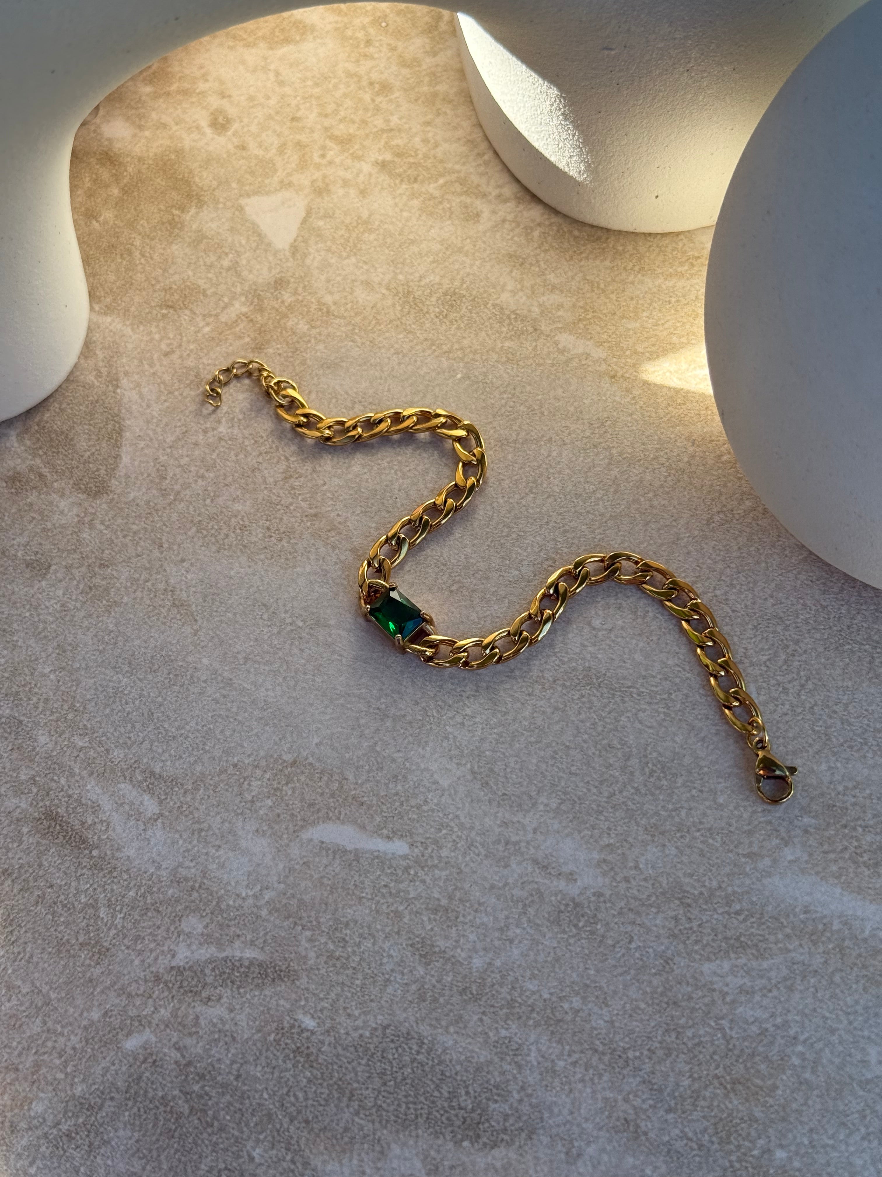 Tāhū Kākāriki Gold Bracelet