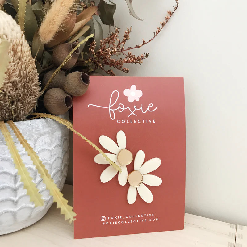 Earrings | Jumbo Daisy Stud